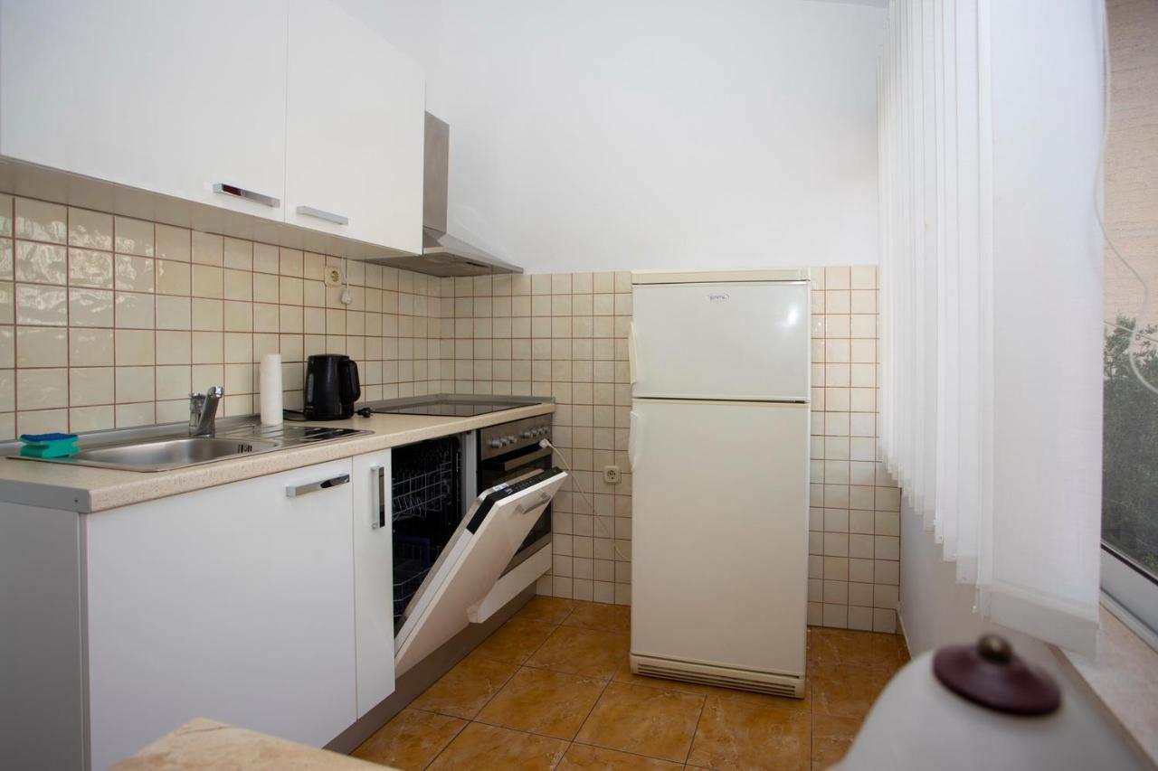 Apartmani Miki Подгора Экстерьер фото