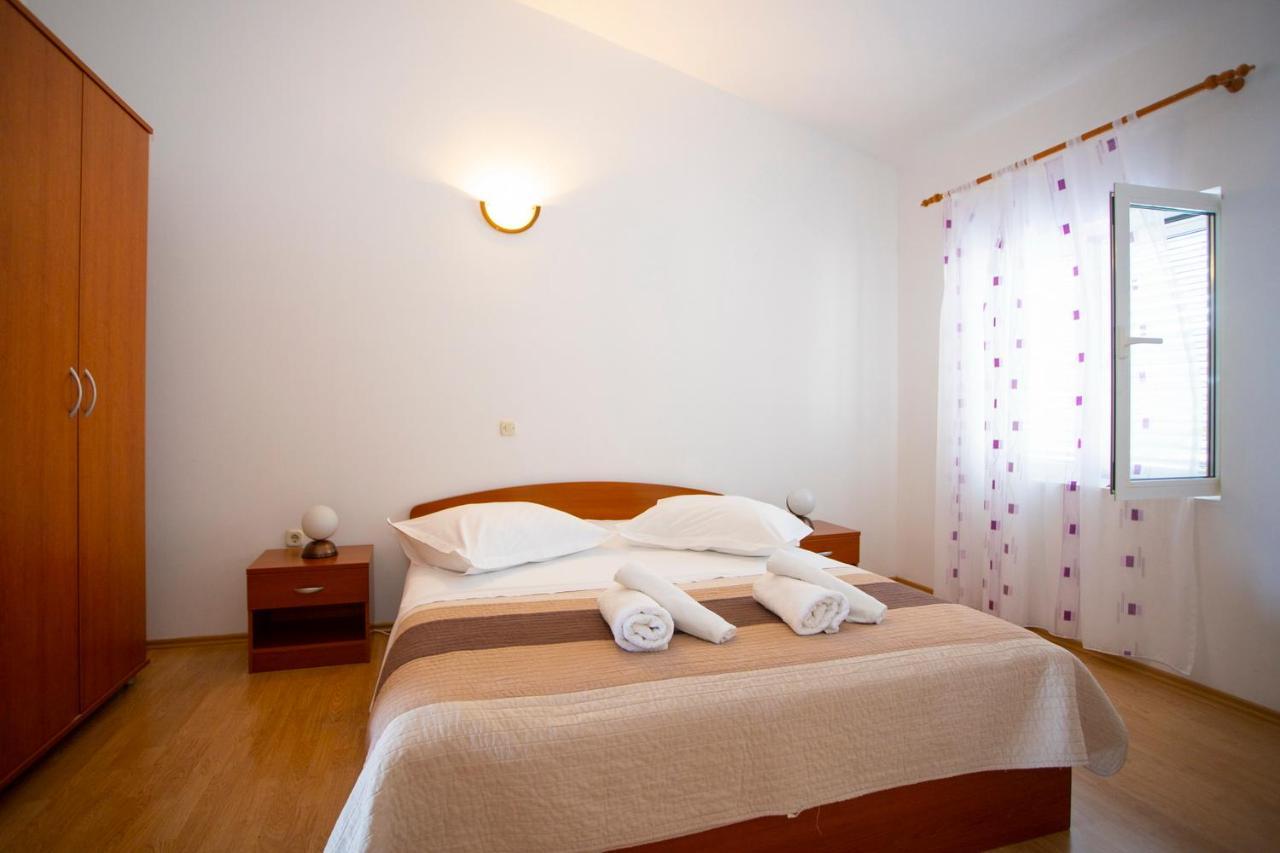 Apartmani Miki Подгора Экстерьер фото