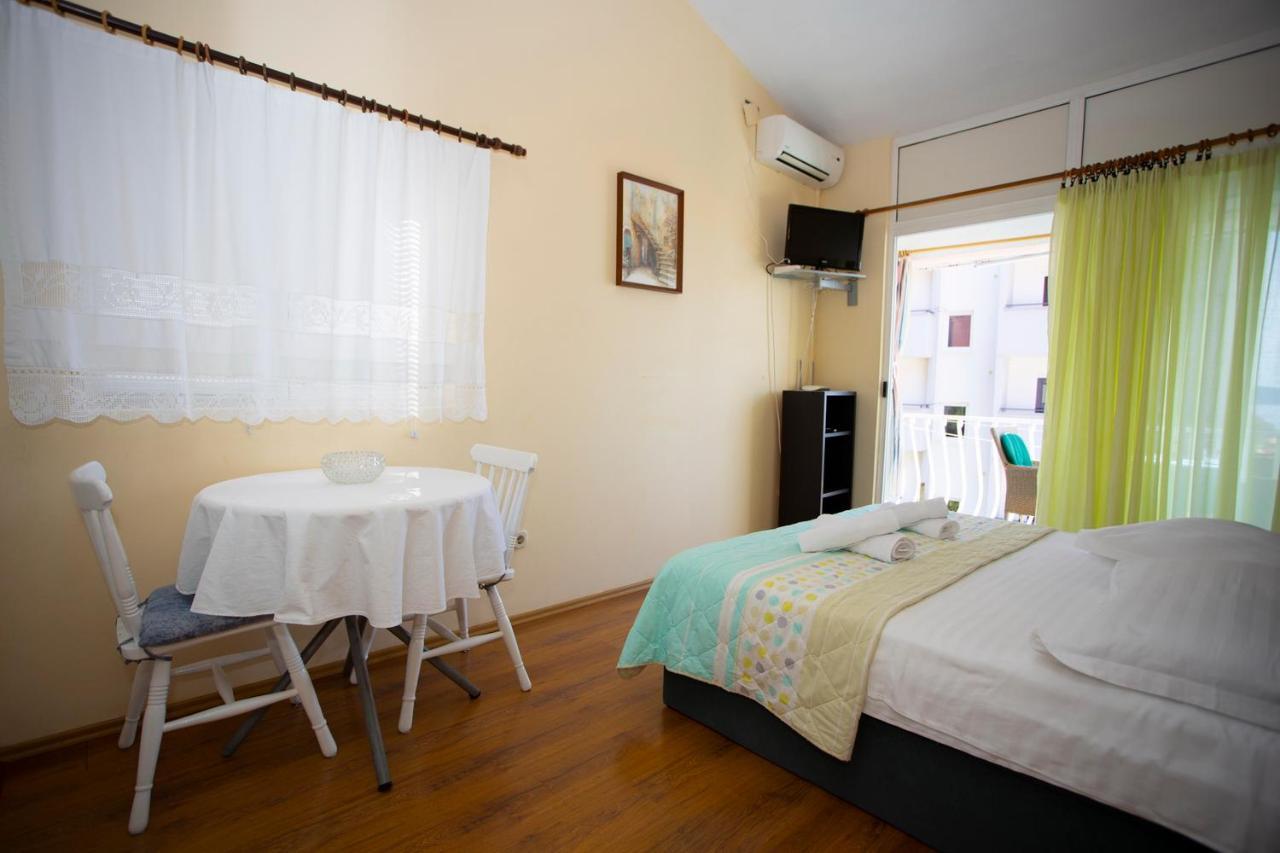 Apartmani Miki Подгора Экстерьер фото