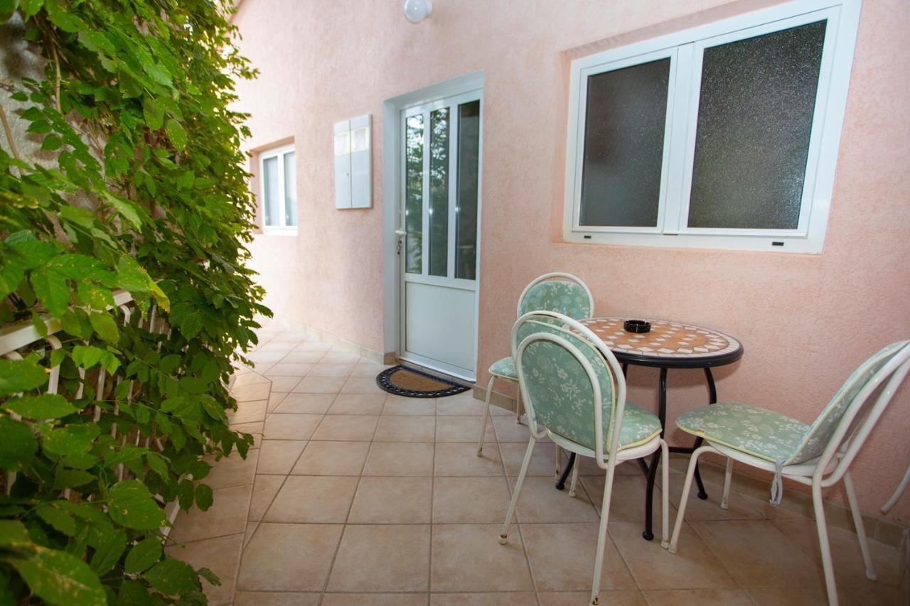 Apartmani Miki Подгора Экстерьер фото