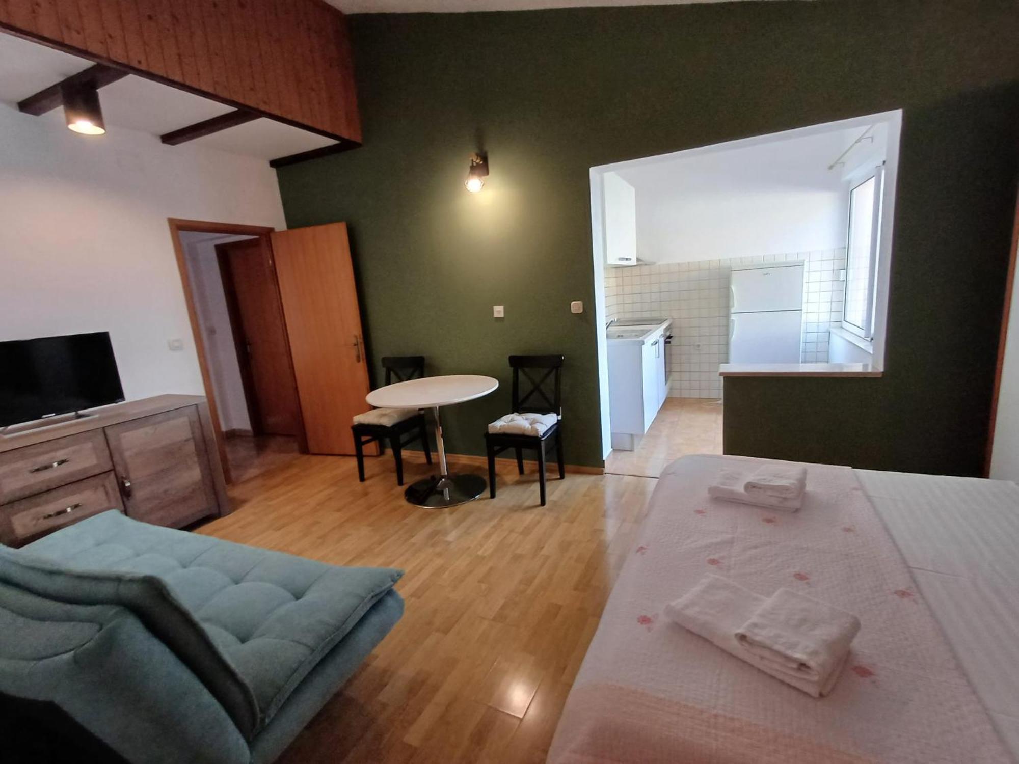 Apartmani Miki Подгора Экстерьер фото