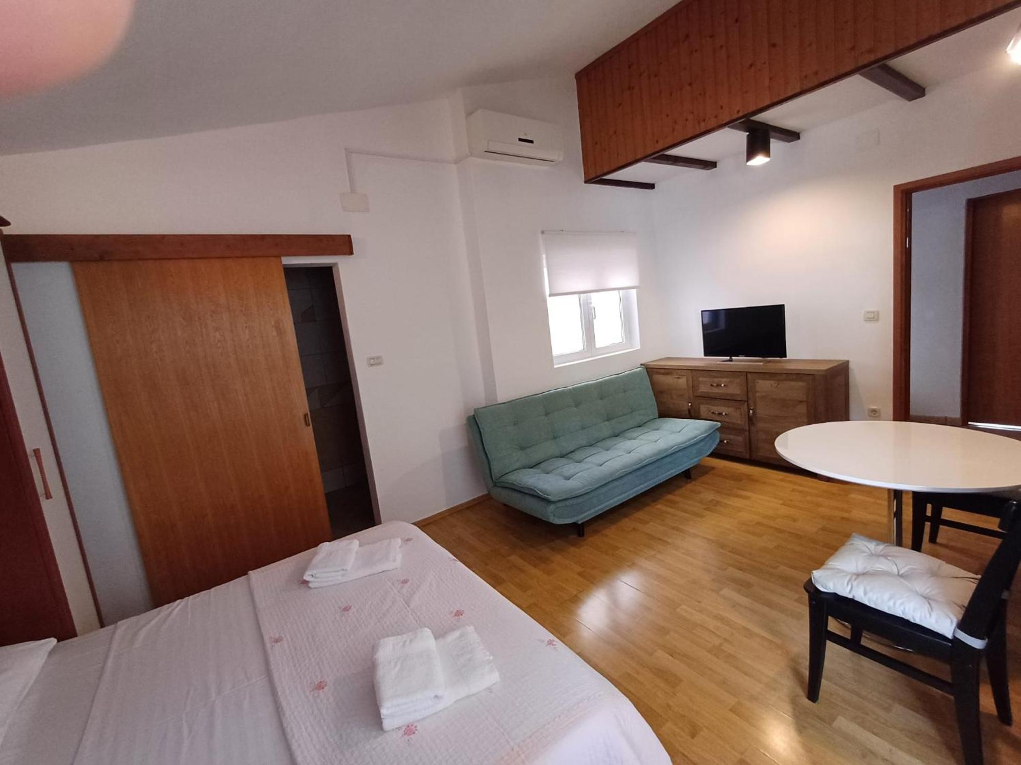 Apartmani Miki Подгора Экстерьер фото
