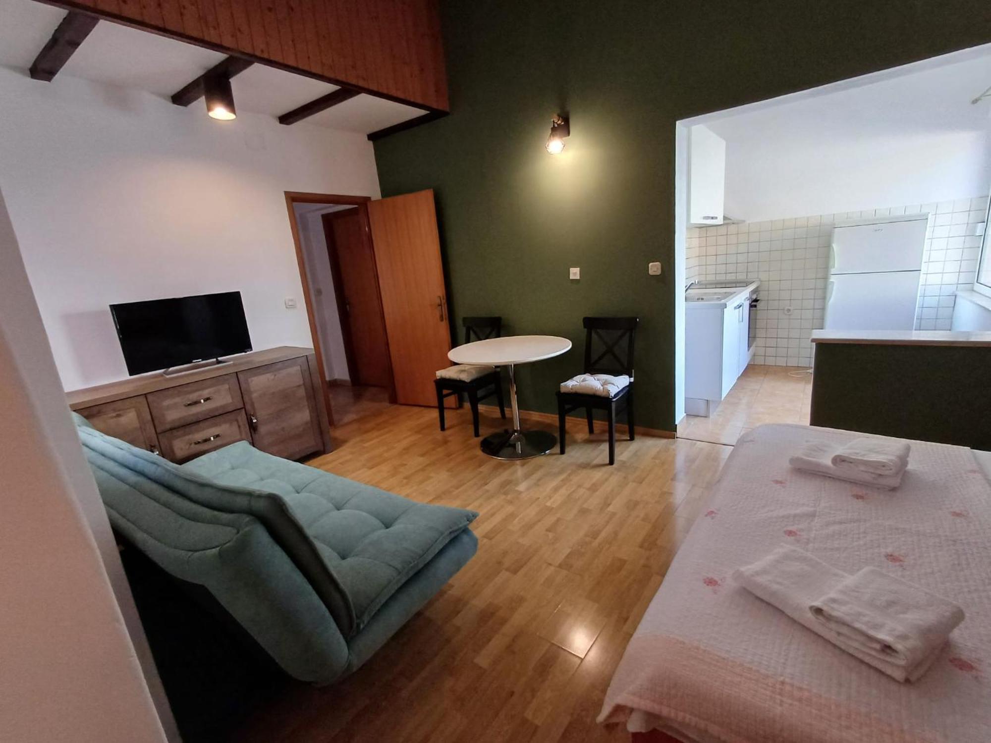 Apartmani Miki Подгора Экстерьер фото